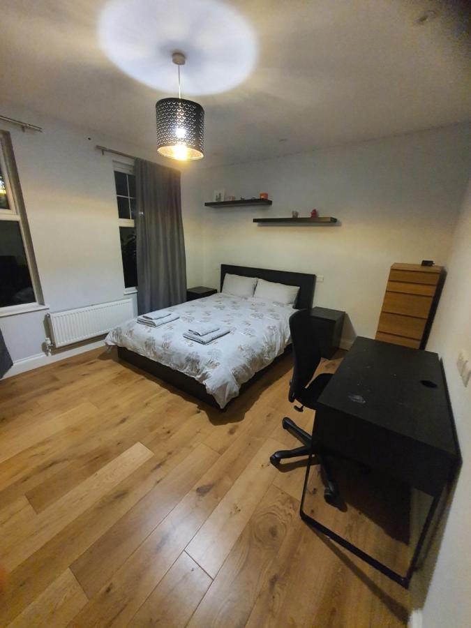 Daniari Guest Rooms Erith Exteriér fotografie